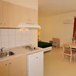 Anita 4* יאליסוס