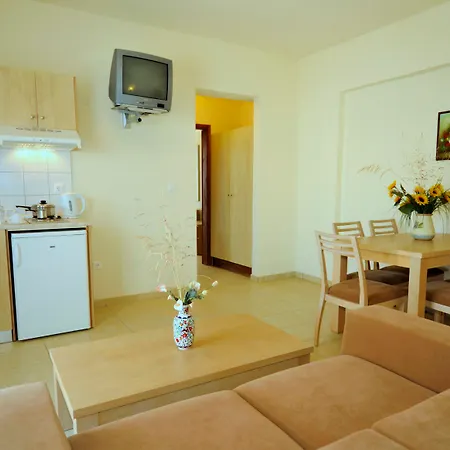 Anita 4* 伊利索斯